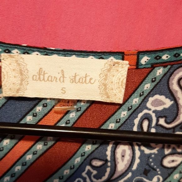 Altar'd State Womans Blouse with awesome bell sleeves - Picture 5 of 11